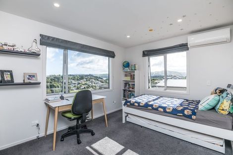 Photo of property in 104 Navigation Drive, Whitby, Porirua, 5024