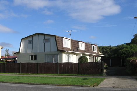 Photo of property in 1/1232 High Street, Taita, Lower Hutt, 5011