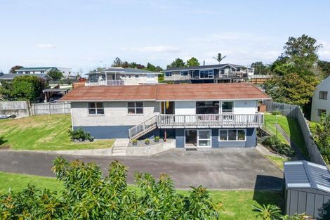 Photo of property in 8 Lorna Place, Brookfield, Tauranga, 3110