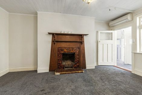 Photo of property in 195 The Terrace, Wellington Central, Wellington, 6011