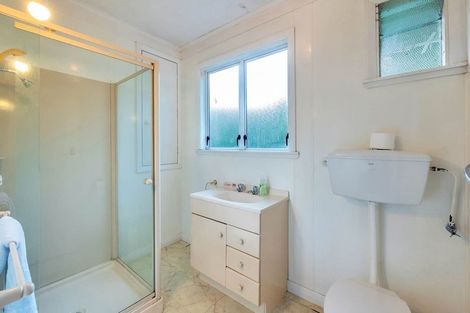 Photo of property in 12 Kamara Road, Glen Eden, Auckland, 0602