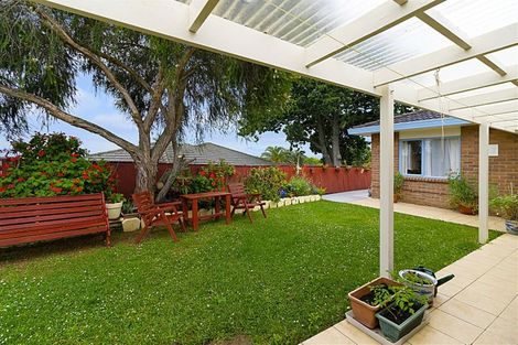 Photo of property in 141 Sturges Road, Henderson, Auckland, 0612