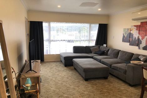 Photo of property in 7-8 Amberley Grove, Hutt Central, Lower Hutt, 5010