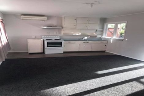 Photo of property in 37 Kapiti Road, Paraparaumu, 5032