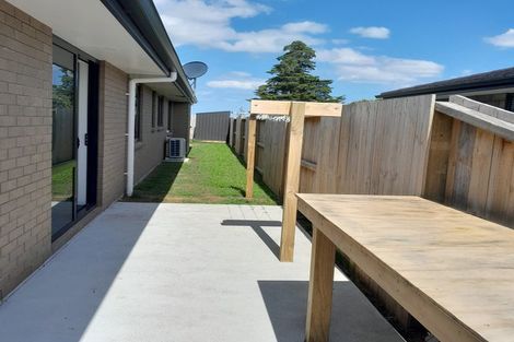 Photo of property in 69 Kaurinui Crescent, One Tree Point, 0118