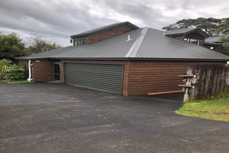 Photo of property in 1/60 Rangatira Road, Beach Haven, Auckland, 0626