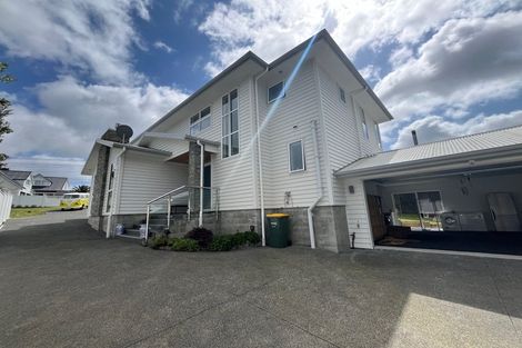 Photo of property in 12 Marae Road, Greenhithe, Auckland, 0632