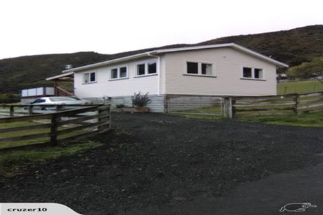 Photo of property in 32 Pencarrow Crescent, Wainuiomata, Lower Hutt, 5014