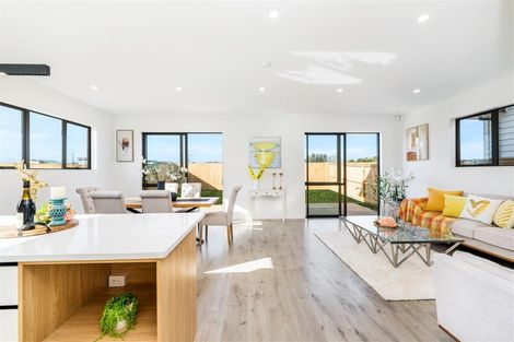 Photo of property in 19 Woven Place, Karaka, Papakura, 2113