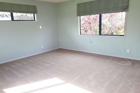 Photo of property in 2 Rimu Rise, Albany, Auckland, 0632