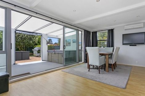 Photo of property in 40a Clare Street, Cambridge, 3434