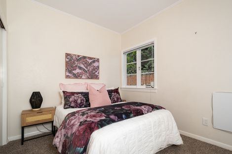 Photo of property in 277 Glengarry Road, Glen Eden, Auckland, 0602