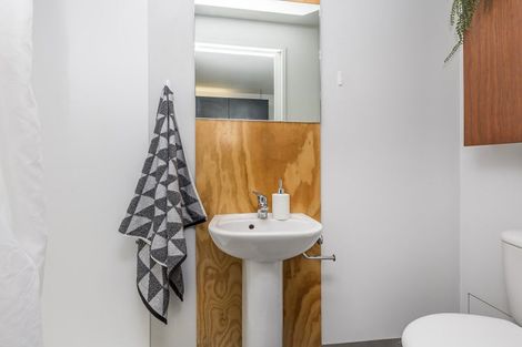 Photo of property in Urbane Apartments, 49/29 Webb Street, Mount Cook, Wellington, 6011