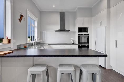 Photo of property in 22 Batten Road, Okaiawa, Hawera, 4671