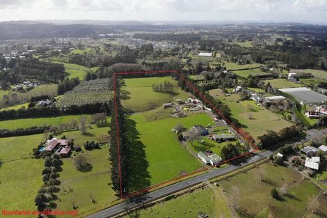 Photo of property in 43 Motu Road, Kumeu, 0891