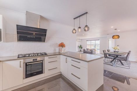 Photo of property in 8 Heathfield Avenue, Huntington, Hamilton, 3210