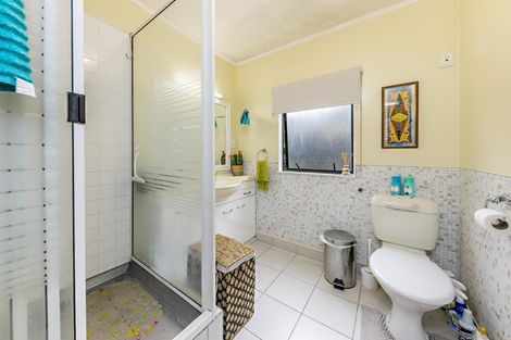 Photo of property in 123 Wattle Farm Road, Wattle Downs, Auckland, 2103