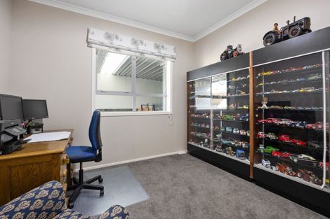 Photo of property in 15 Evergreen Rise, Grandview Heights, Hamilton, 3200