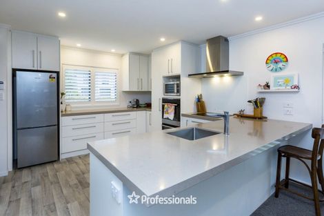 Photo of property in 1 Somerby Mews, Silverstream, Upper Hutt, 5019