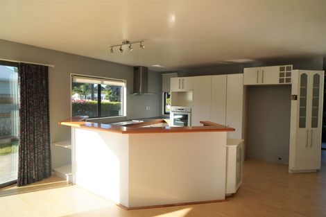 Photo of property in 34 Tamure Place, Ruakaka, 0116