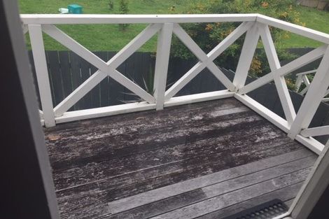 Photo of property in 2/10 William Bond Street, Stanley Point, Auckland, 0624