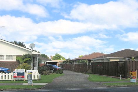 Photo of property in 2/115 Kolmar Road, Papatoetoe, Auckland, 2025