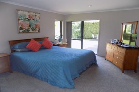 Photo of property in 2 Flight Valley Way, Welcome Bay, Tauranga, 3175