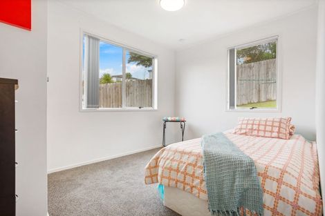 Photo of property in 44 Clyma Place, Massey, Auckland, 0614