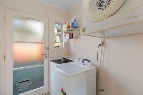 Photo of property in 2/321 Triangle Road, Massey, Auckland, 0614