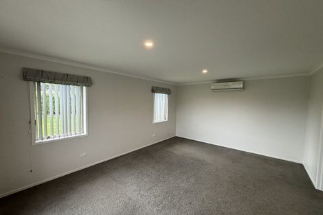 Photo of property in 74 Fernbrook Drive, Hurworth, New Plymouth, 4310