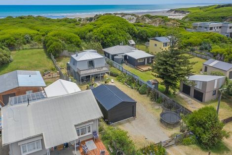 Photo of property in 14 Hunia Terrace, Himatangi Beach, Foxton, 4891