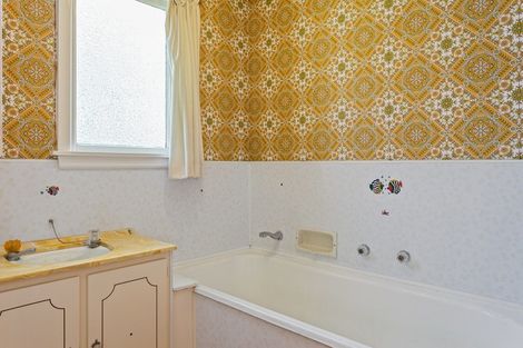 Photo of property in 22 High Street, Hawarden, 7385