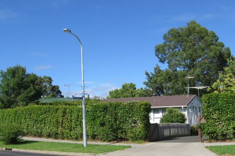 Photo of property in 5 Farringdon Street, Glen Innes, Auckland, 1072