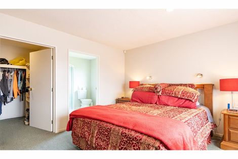 Photo of property in 6 Mclean Place, Woodend, 7610