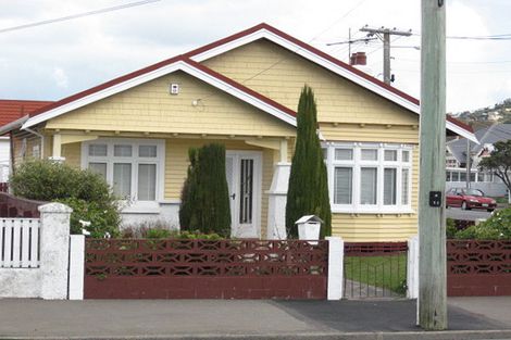 Photo of property in 164 Rongotai Road, Kilbirnie, Wellington, 6022