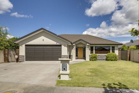 Photo of property in 15 Pania Place, Poraiti, Napier, 4112