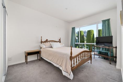 Photo of property in 2 Iles Lane, Cashmere, Christchurch, 8022