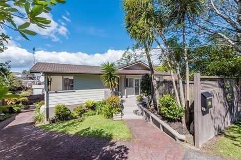 Photo of property in 10 Albemarle Place, Massey, Auckland, 0614