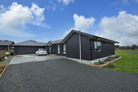 Photo of property in 15 Oreti Road, Otatara, Invercargill, 9879