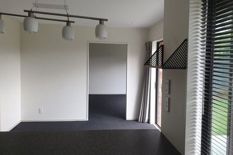 Photo of property in 2 Little Oaks Drive, Yaldhurst, Christchurch, 8042