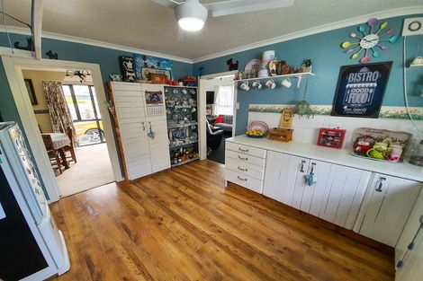 Photo of property in 4 Holmes Street, Waimate, 7924