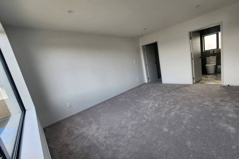 Photo of property in 25 Friesian Drive, Mangere, Auckland, 2022