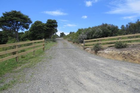 Photo of property in 890 Tuateawa Road, Waikawau, Coromandel, 3584