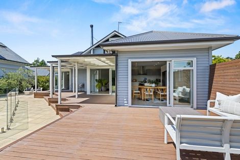 Photo of property in 3 Strowan Road, Strowan, Christchurch, 8052