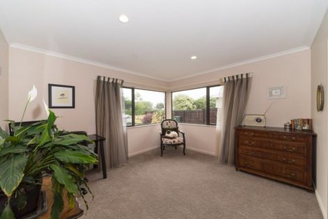 Photo of property in 66 Roberts Line, Kelvin Grove, Palmerston North, 4414