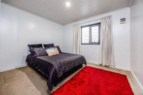 Photo of property in 253 Park Estate Road, Rosehill, Papakura, 2113