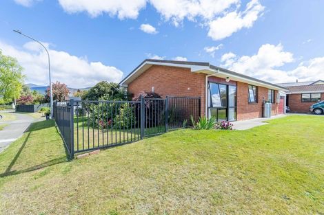 Photo of property in 1 Donald Ross Place, Te Anau, 9600