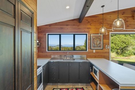 Photo of property in 18 Whakaroa Road, Kinloch, Taupo, 3385