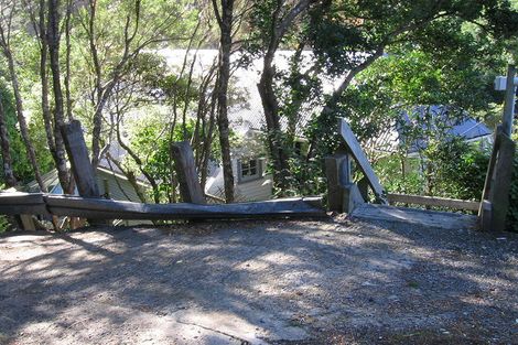 Photo of property in 88 Airlie Road, Plimmerton, Porirua, 5026