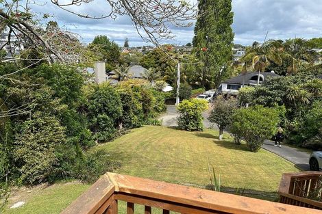 Photo of property in 30 Heathcote Road, Castor Bay, Auckland, 0620
